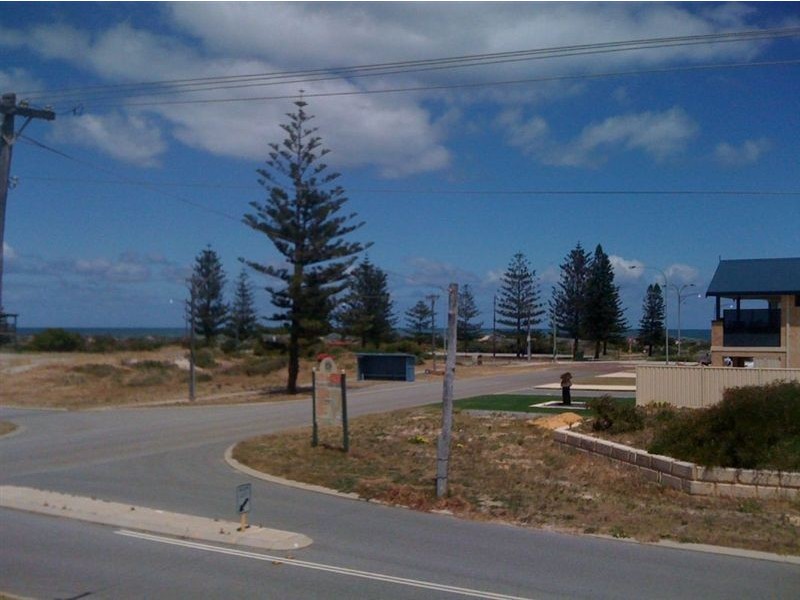 20 Indiana Parade, Singleton WA 6175