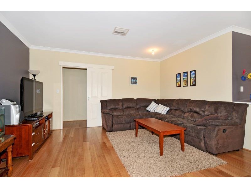 16 McCubbin Loop, Dawesville WA 6211