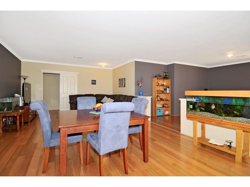 16 McCubbin Loop, Dawesville WA 6211