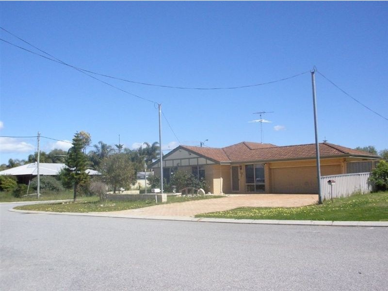 19 Rathmines Place, Coodanup WA 6210