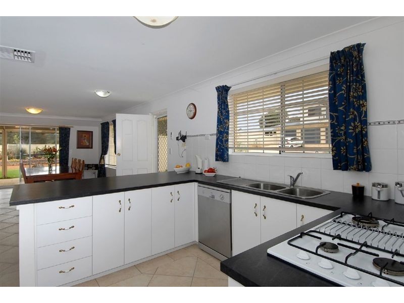 38 Park Ridge Drive, Bouvard WA 6211