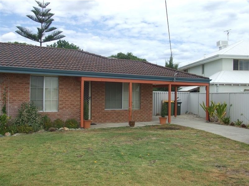 7 Chilena Place, Madora Bay WA 6210