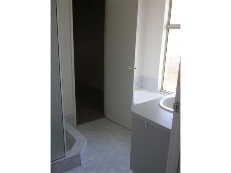 A/4 Birtles Grove, Erskine WA 6210