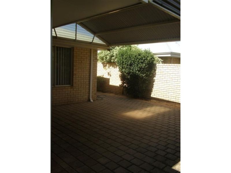 A/4 Birtles Grove, Erskine WA 6210