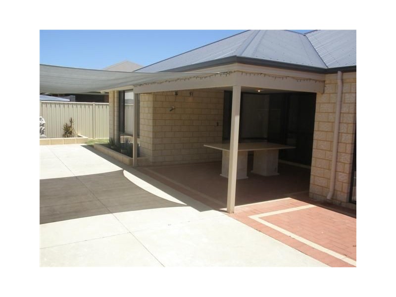 24 Iluka Road, Dawesville WA 6211