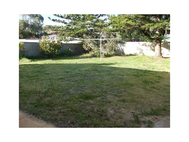 12 Parmelia way, Madora Bay WA 6210