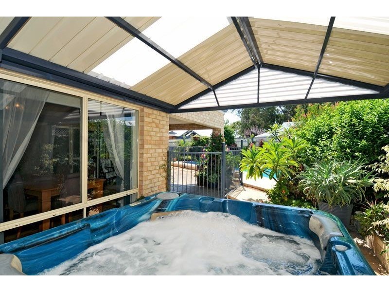65 Newport Drive, Dudley Park WA 6210