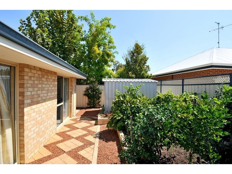 65 Newport Drive, Dudley Park WA 6210