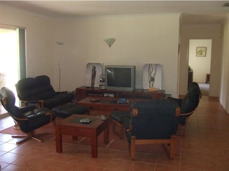 10 Park Way, Bouvard WA 6211