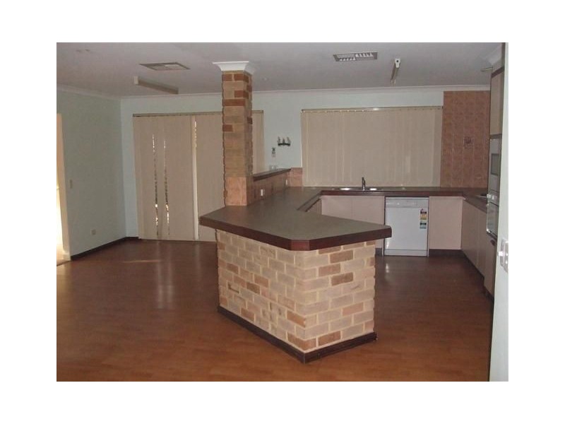 4 Willoughbridge Crescent, Erskine WA 6210