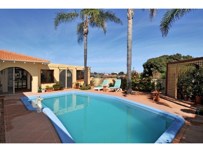20 Sievewright Street, Silver Sands WA 6210
