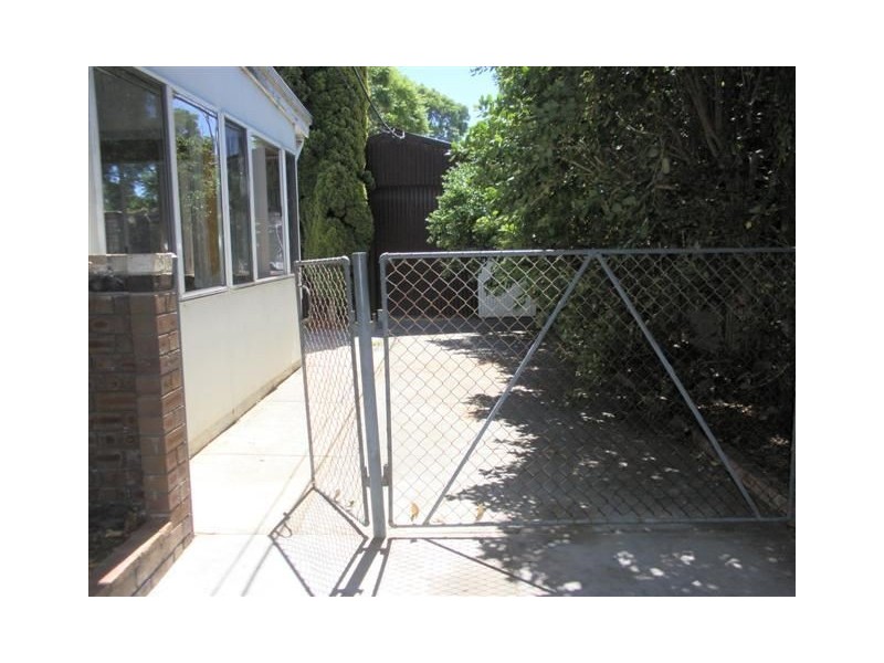 2 Eacott Street, Mandurah WA 6210