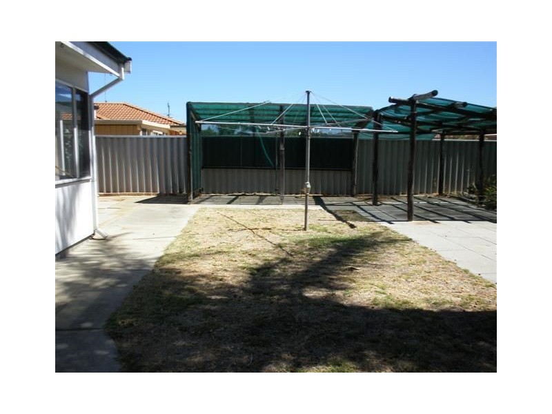 2 Eacott Street, Mandurah WA 6210