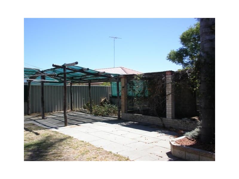 2 Eacott Street, Mandurah WA 6210