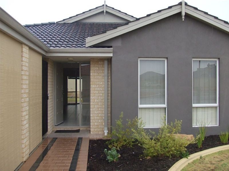 12 Corella Approach, Lakelands WA 6210