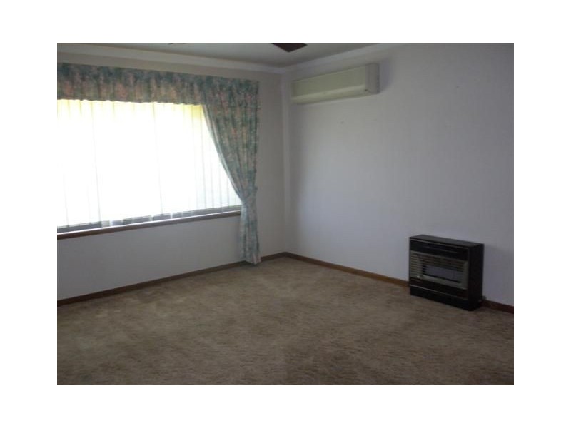 16 Dadger Street, Dudley Park WA 6210