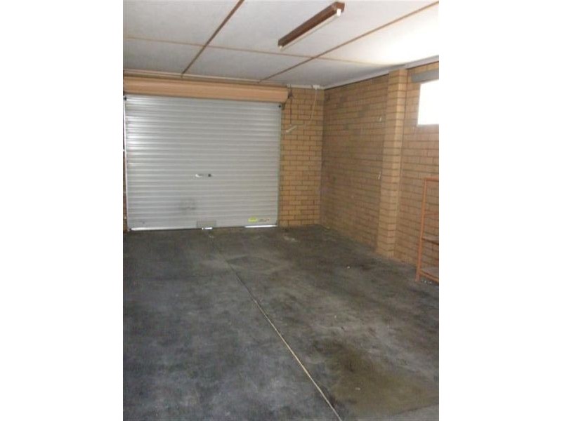 16 Dadger Street, Dudley Park WA 6210