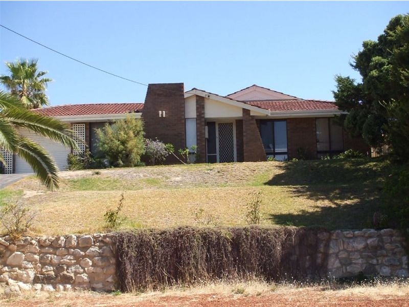 32 Mippi Road, Halls Head WA 6210