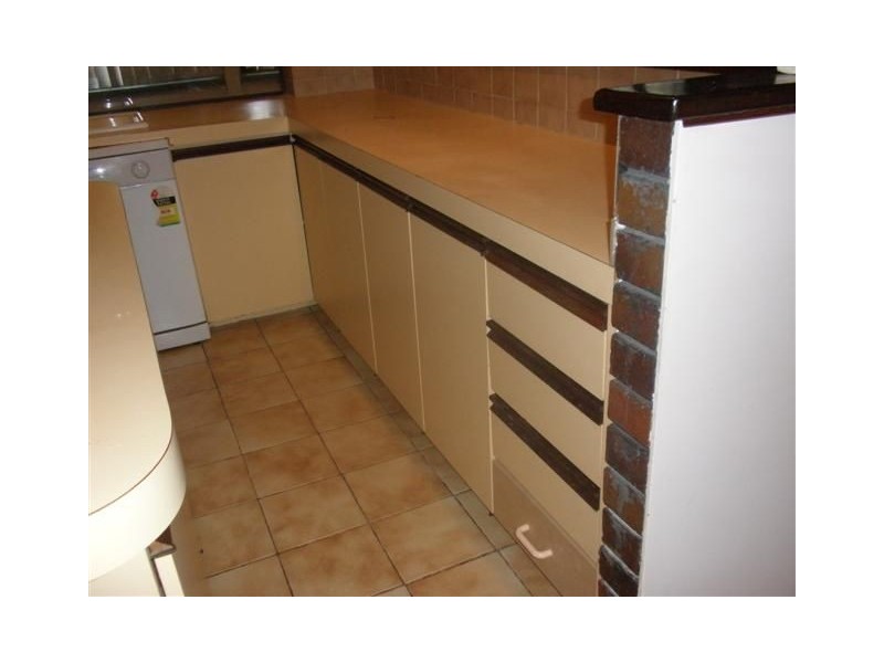 32 Mippi Road, Halls Head WA 6210