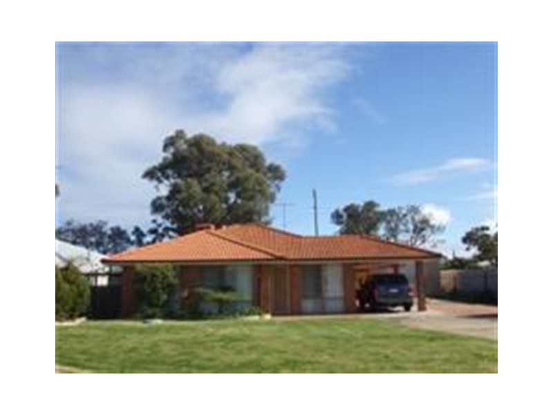 9 Scrubbird Court, Greenfields WA 6210