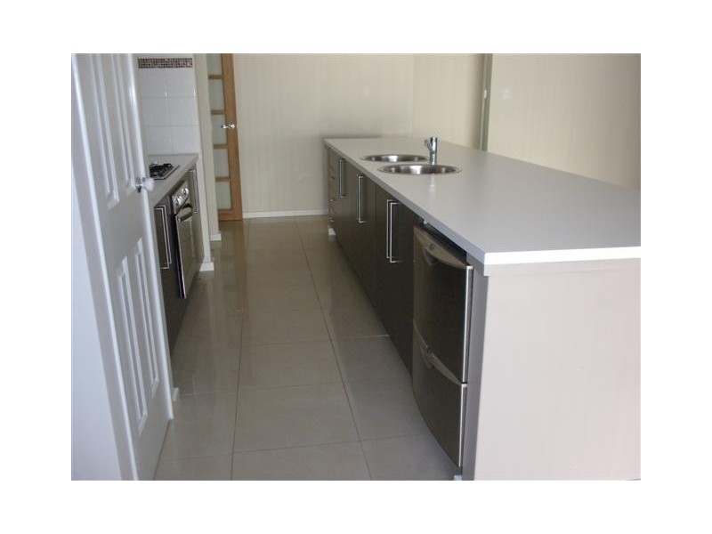 12 Garcia Loop, Lakelands WA 6210