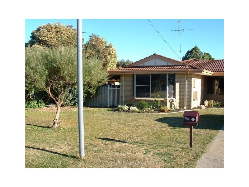 3a Windermere Way, Greenfields WA 6210