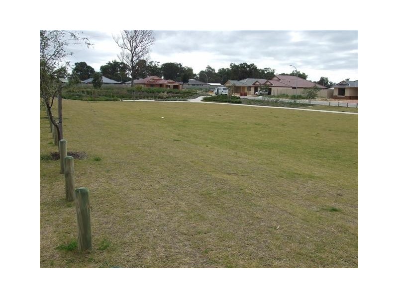 14 Wonich Fairway, Greenfields WA 6210
