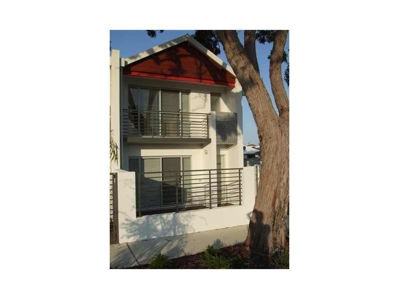 1/22 Butcherbird Loop, Erskine WA 6210