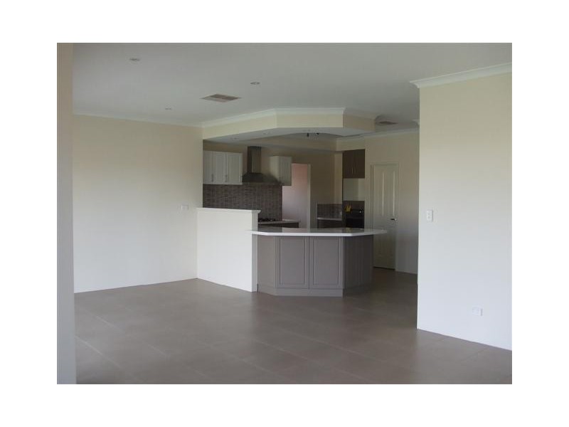 6 Santalum Circus, Halls Head WA 6210