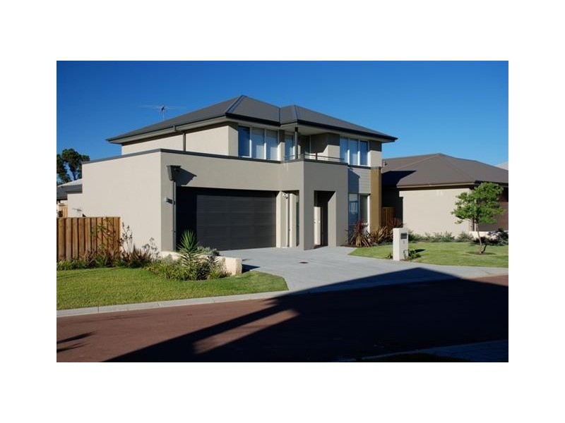 3 Portland Pass, Meadow Springs WA 6210