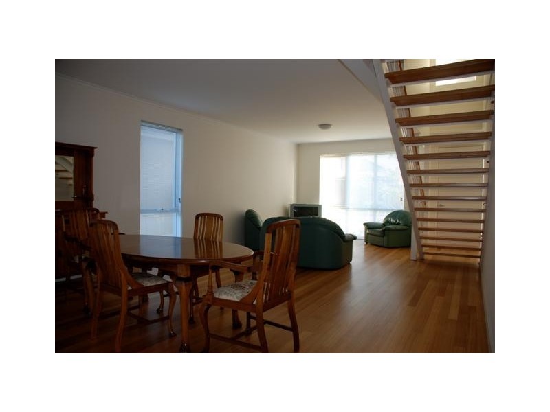 3 Portland Pass, Meadow Springs WA 6210