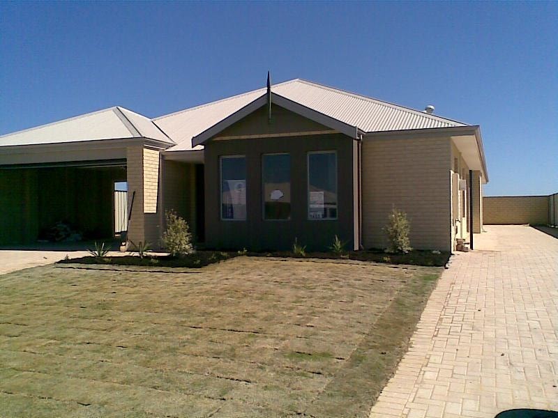 15 Bambergh Turn, Meadow Springs WA 6210