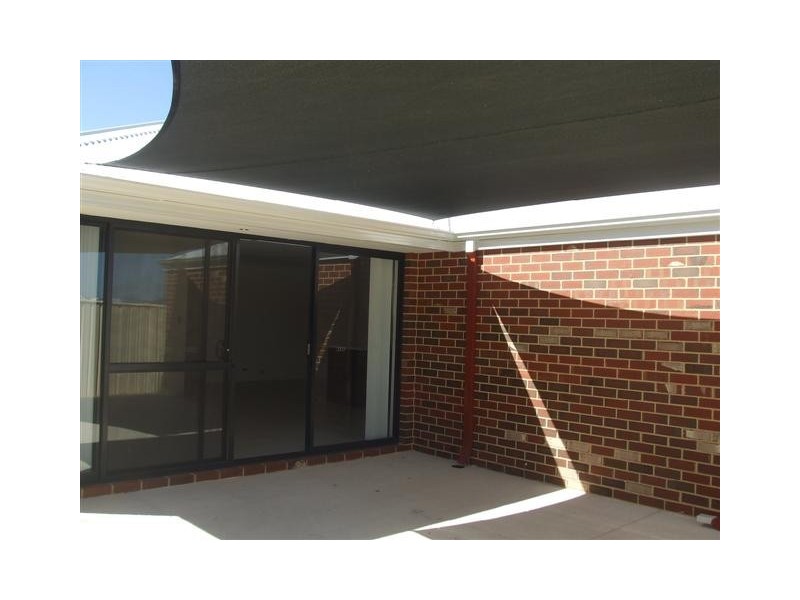 25 Lascelles Circus, Lakelands WA 6210