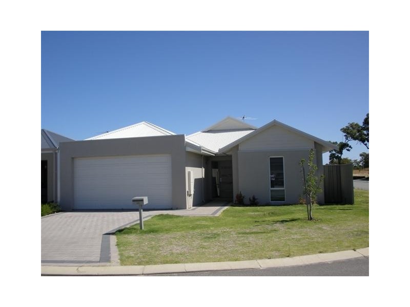 11 Butcherbird Loop, Mandurah WA 6210