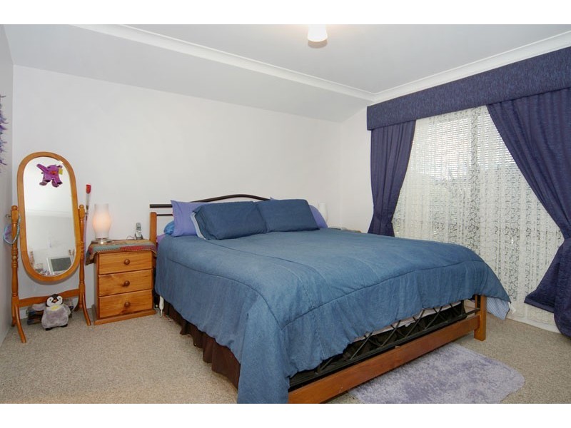 206 Peelwood Parade, Halls Head WA 6210