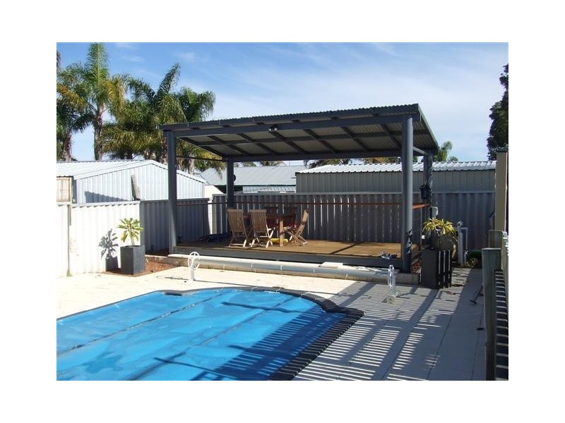 8 Southmead Green, Erskine WA 6210