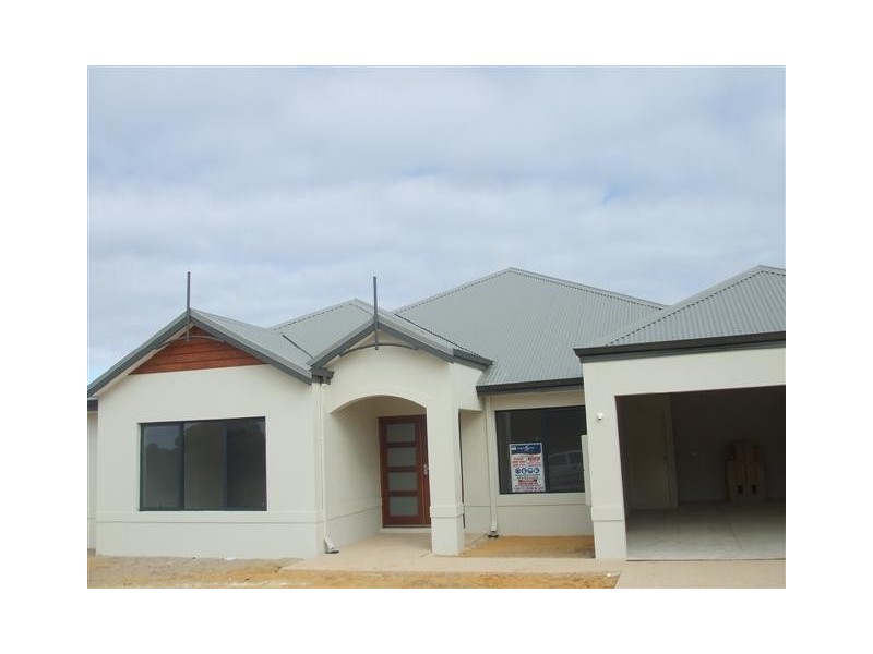 4 Nullagine Pass, Port Bouvard, Mandurah WA 6210