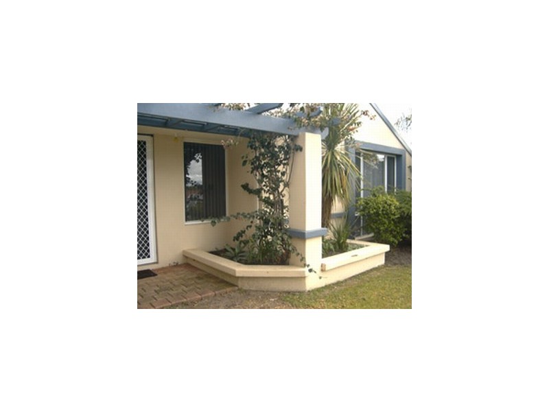 12 Amulla Court, Halls Head WA 6210