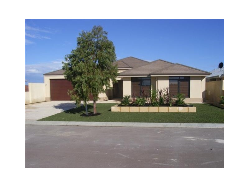 13 Twilight Court, Dudley Park WA 6210