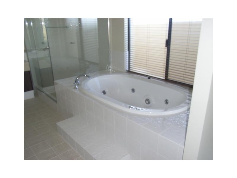 13 Twilight Court, Dudley Park WA 6210