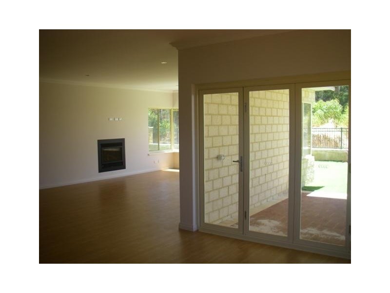 89 Meadow Springs Drive, Meadow Springs WA 6210