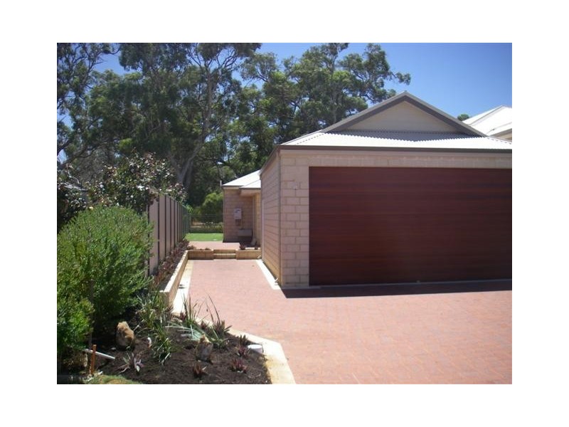 89 Meadow Springs Drive, Meadow Springs WA 6210