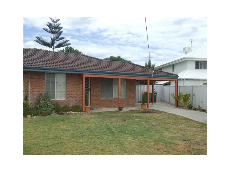 7 Chilena Place, Madora Bay WA 6210