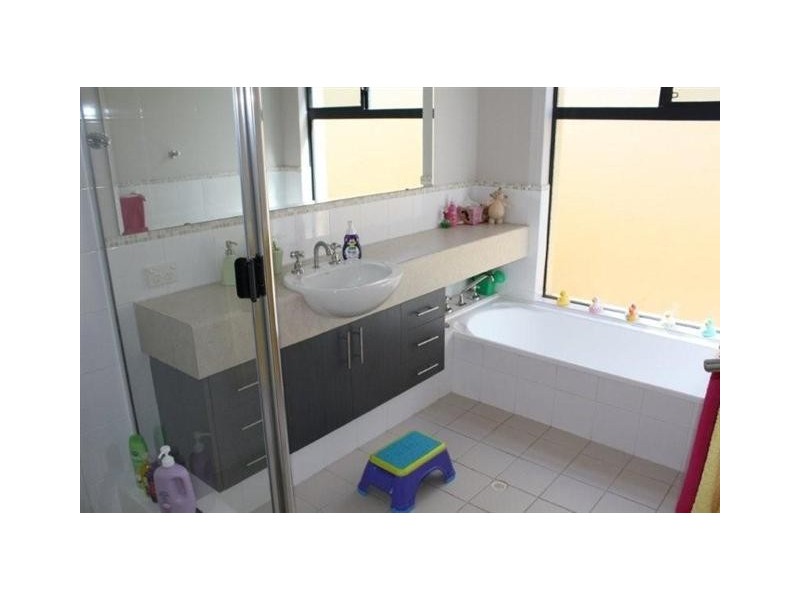 11 Mayfair Mews, Meadow Springs WA 6210