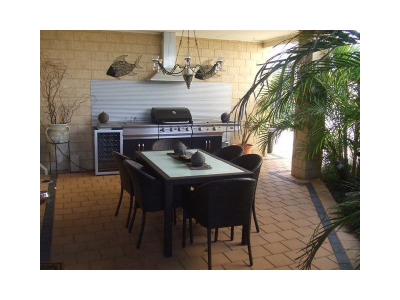 23 Sirrocco Drive, Mandurah Quays, Mandurah WA 6210