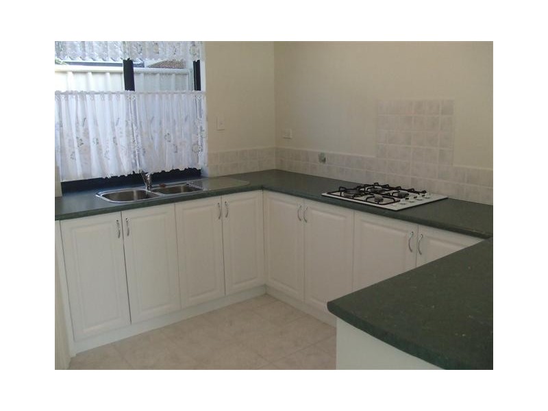 3 Ballard Meander, Lakelands WA 6210