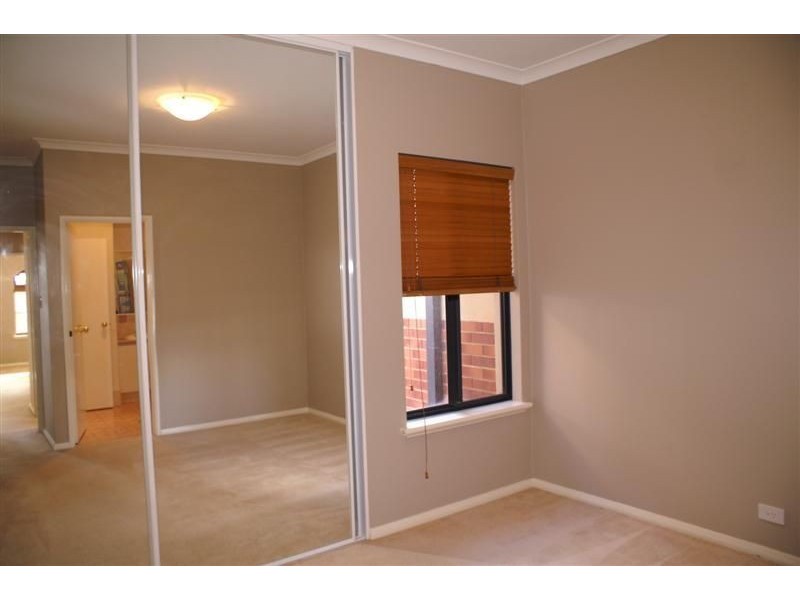 6/8 King George Street, Victoria Park WA 6100