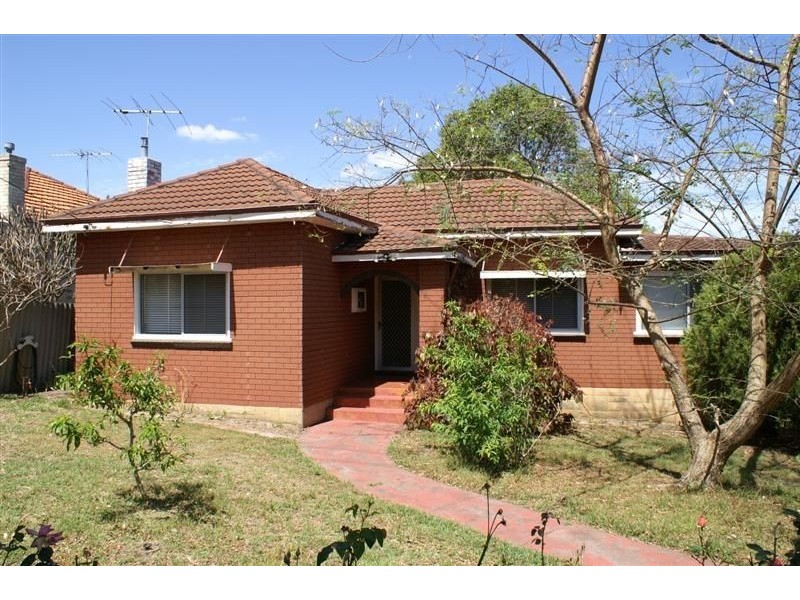 74 Roberts Street, Bayswater WA 6053