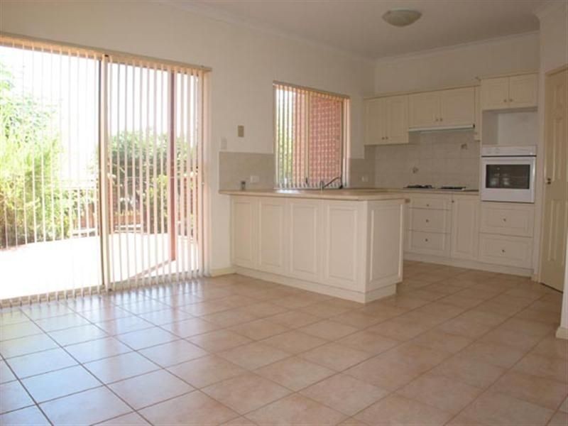 1/40 McMaster St, Victoria Park WA 6100