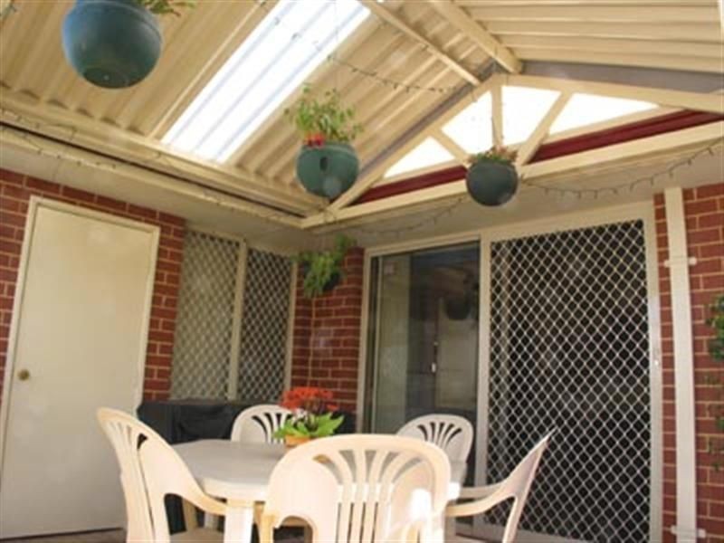 80 Upton Street, St James WA 6102